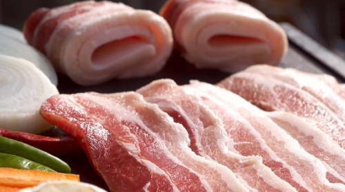 需求缺口巨大，猪肉至少还能再飞两年？